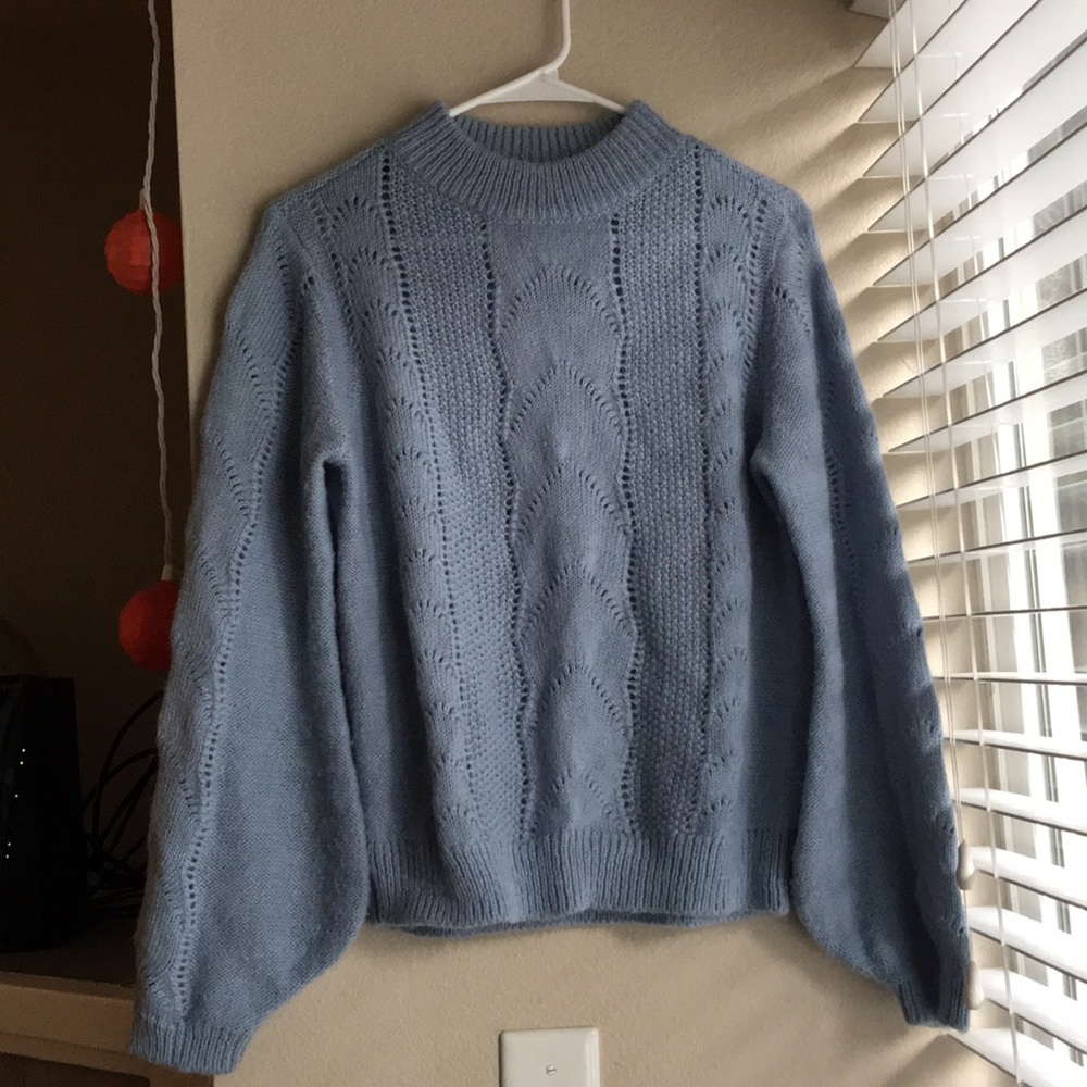 HM light blue thin sweater